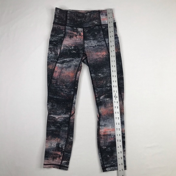 Lululemon Time To Sweat Leggings Sz 4 - Picture 11 of 11